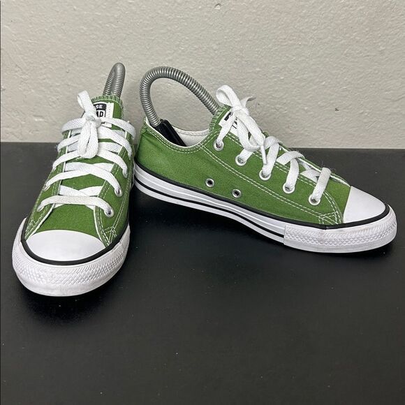 Converse Other - Converse Chuck Taylors, Green and White Sneakers youth size 2